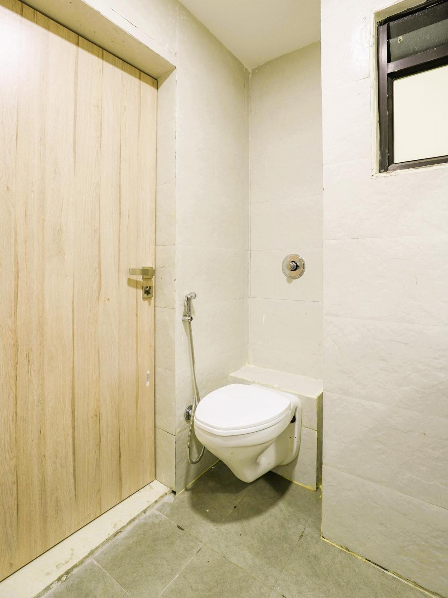 Stayguru Hotel Atithi Бхудж Экстерьер фото