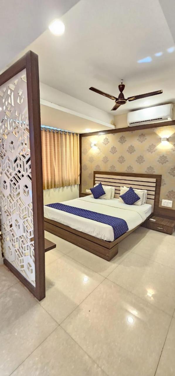 Stayguru Hotel Atithi Бхудж Экстерьер фото